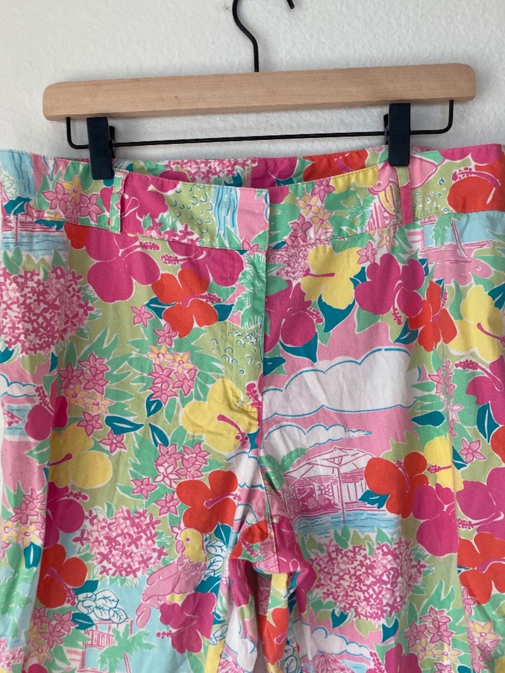Lily Pulitzer White Tag Capris sz 14 Beach Tropical Floral Lightweight Resort - Picture 2 of 7